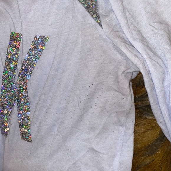 Long-Sleeved Lavender Victoria’s Secret Top - Picture 4 of 4